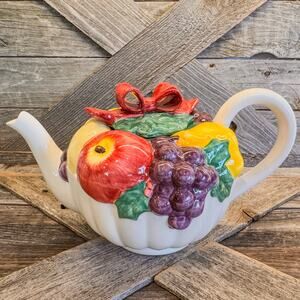 1992 Vintage Fitz and Floyd Omnibus Fruit Basket Tea Pot w/ Red Bow
